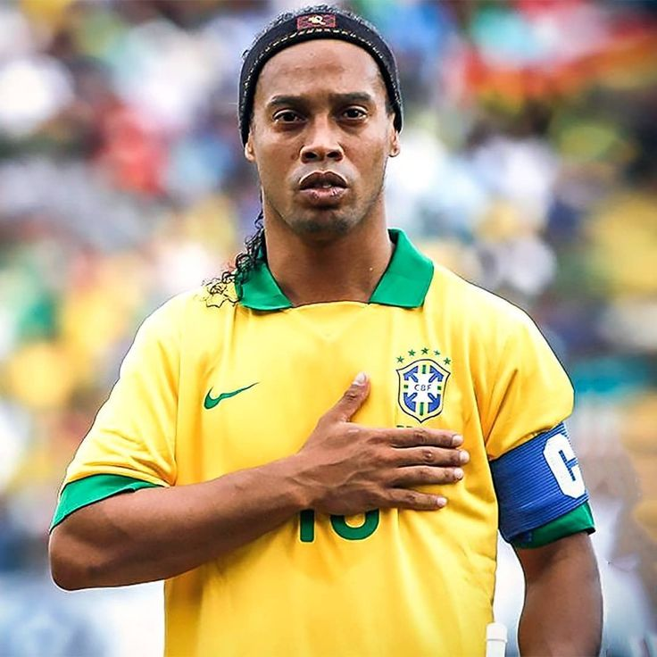 Ronaldinho Gaúcho — O Bruxo